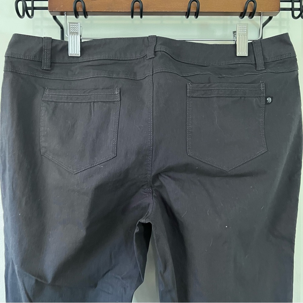 EUC Mountain Hardwear women’s black hiking pants, size 8 - Picture 6 of 9